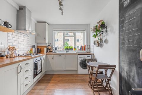 52 Rathmell Drive, London, SW4 8JN