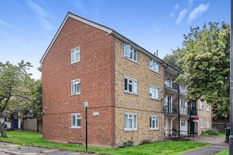 52 Rathmell Drive, London, SW4 8JN