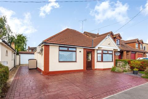 3 bedroom bungalow for sale - Guernsey Gardens, Wickford, Essex, SS11