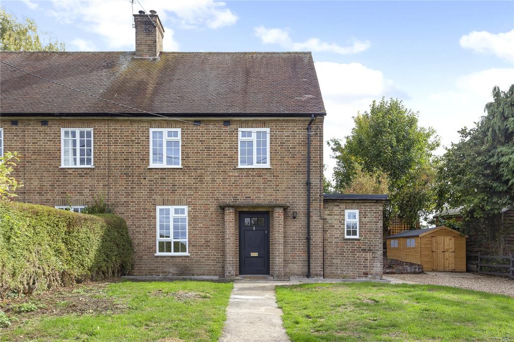 Elsfield, Oxford, Oxfordshire, OX3 3 bed semidetached house £1,600 pcm (£369 pw)