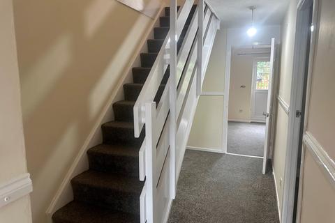 3 bedroom terraced house to rent, Chapelon, Tamworth, B77