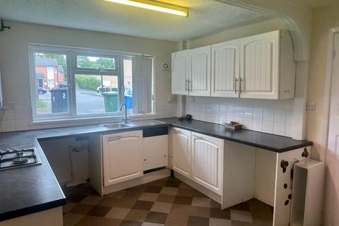 3 bedroom terraced house to rent, Chapelon, Tamworth, B77