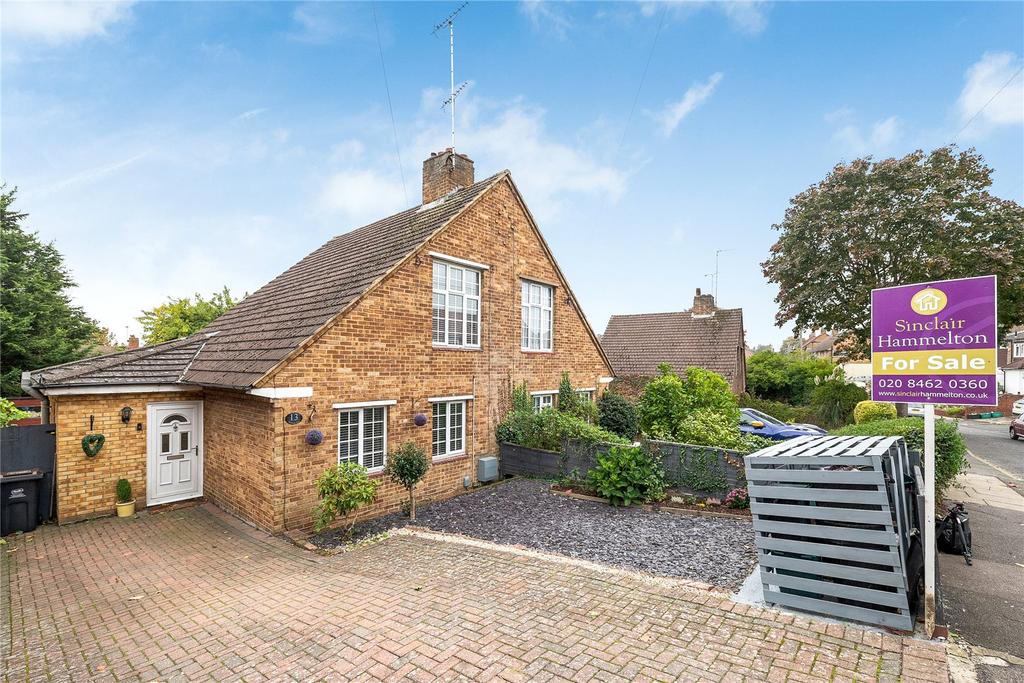 Malling Way, Hayes, BR2 3 bed semidetached house £525,000