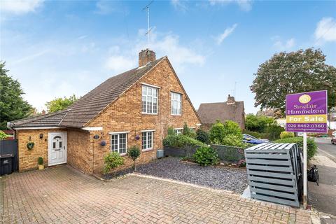 13 Malling Way, Bromley, BR2 7PJ