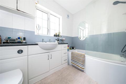13 Malling Way, Bromley, BR2 7PJ
