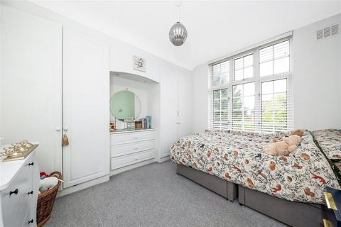 13 Malling Way, Bromley, BR2 7PJ