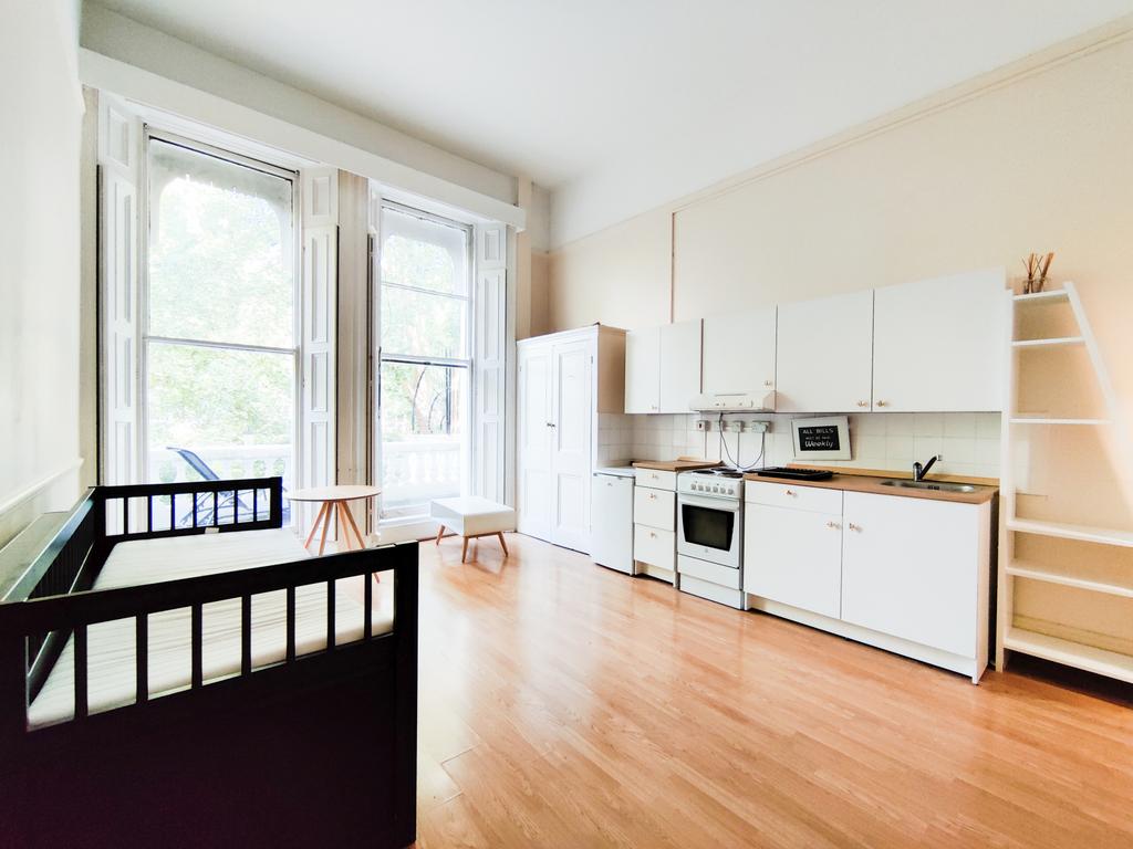 Studio to rent