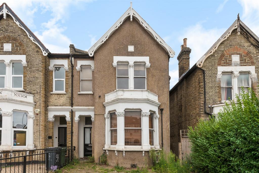 Greyhound Lane, Streatham, SW16 5 bed semidetached house £800,000