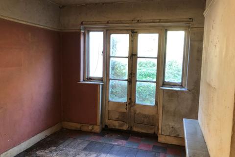 49 Hillside Avenue, Gravesend, DA12 5QN