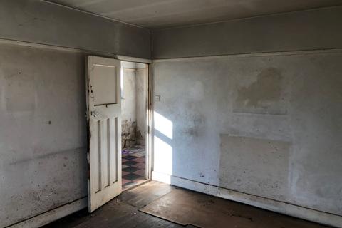 49 Hillside Avenue, Gravesend, DA12 5QN