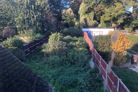 49 Hillside Avenue, Gravesend, DA12 5QN