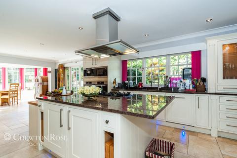 Roxburgh Kier Park, Ascot, SL5 7DS