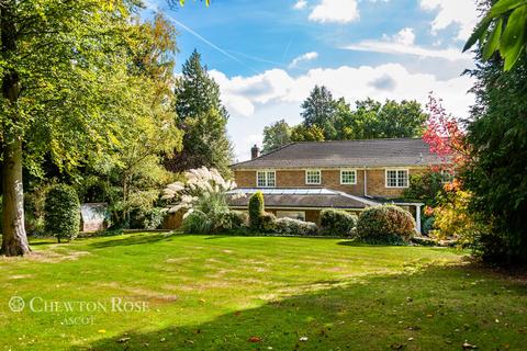 Roxburgh Kier Park, Ascot, SL5 7DS