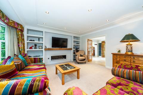 Roxburgh Kier Park, Ascot, SL5 7DS