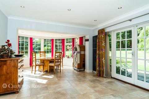 Roxburgh Kier Park, Ascot, SL5 7DS