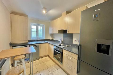 2 bedroom apartment to rent, Highbridge Close, Radlett, Hertfordshire, WD7