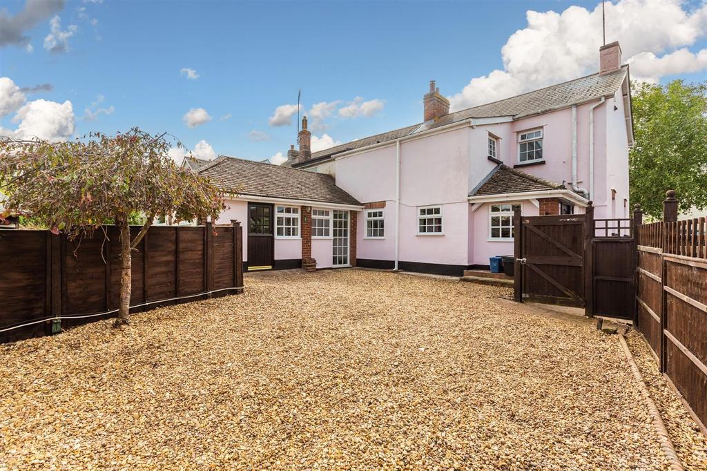 Little Moxey, Cheriton Fitzpaine... 3 bed semidetached house £950