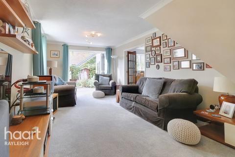 57 Cheapside West, Rayleigh, SS6 9DE