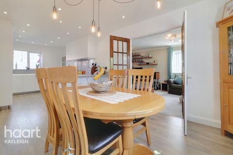 57 Cheapside West, Rayleigh, SS6 9DE