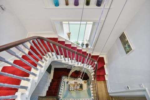 97c Lansdowne Lane, London, SE7 8TN