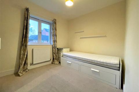 2 bedroom apartment to rent, Holywell Way, Holywell Way, Stanwell,, Middlesex, TW19