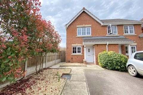 2 bedroom semi-detached house to rent - Buttermere Close, Melton Mowbray, Leicestershire