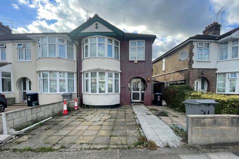 71 Brampton Road, Kingsbury, London, NW9 9DE