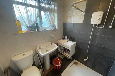 71 Brampton Road, Kingsbury, London, NW9 9DE