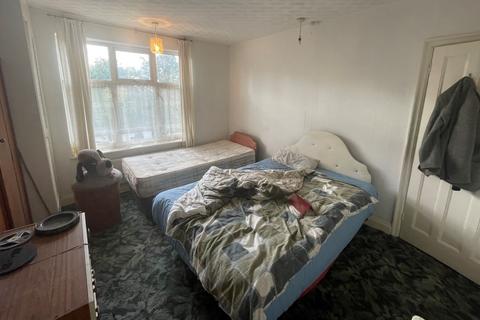 71 Brampton Road, Kingsbury, London, NW9 9DE