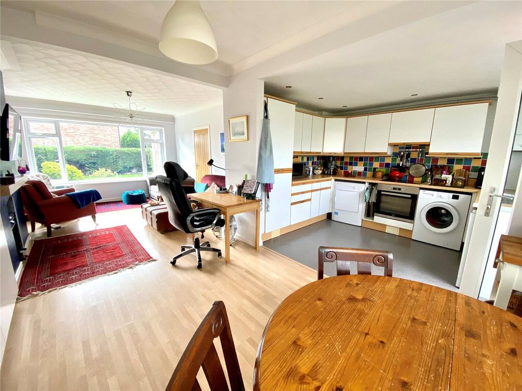 Forestside Gardens, Ringwood, Hampshire, BH24 3 bed end of terrace