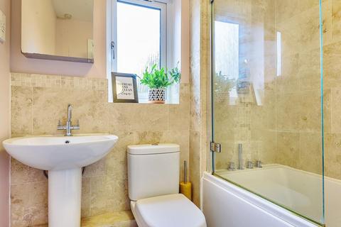 73 Ridgewell Close, London, SE26 5AP