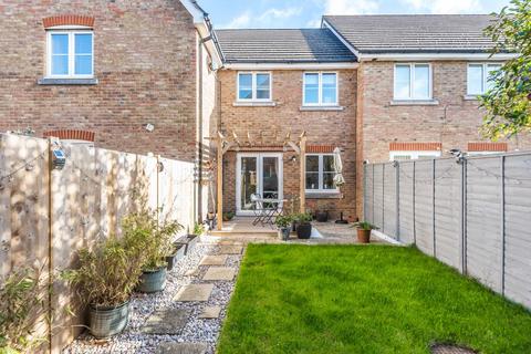 25 Wise Close, Swindon, SN2 7LT