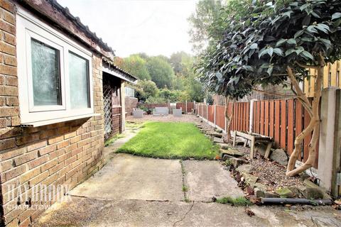 30 White Lane, Chapeltown, Sheffield, S35 2YH
