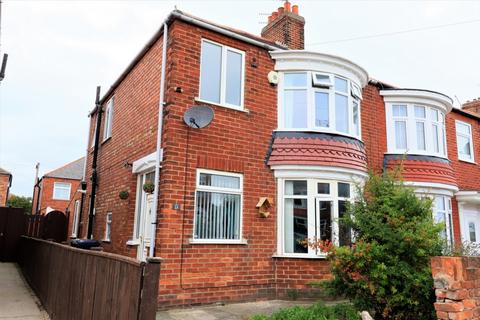 3 bedroom house to rent, Canterbury Road, Redcar, TS10