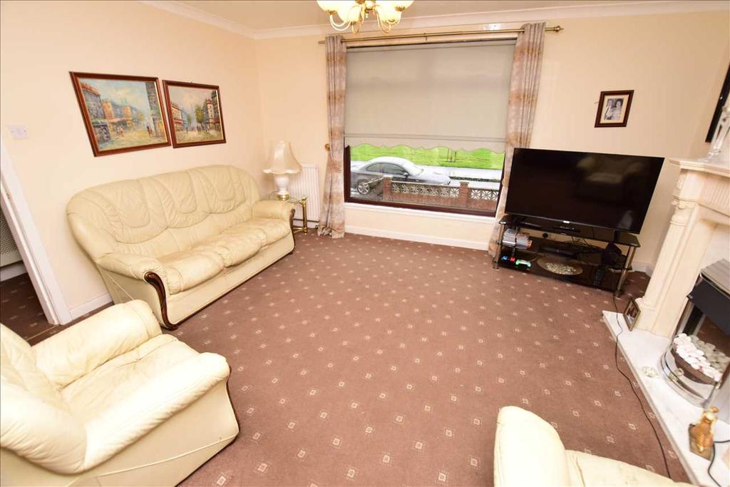 Hillside Crescent, Newarthill 3 bed semidetached house £119,995