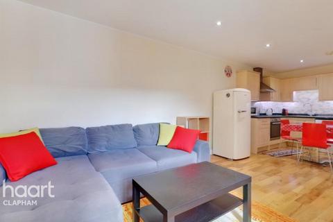 2 bedroom flat to rent, Clapham Park Road, London