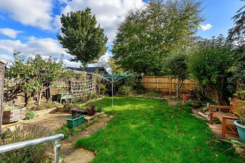 160 Colwell Drive, Witney, OX28 5NN