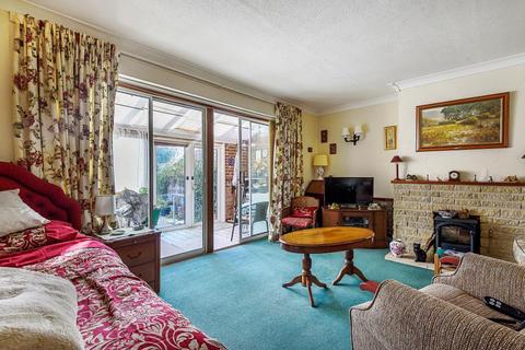 160 Colwell Drive, Witney, OX28 5NN