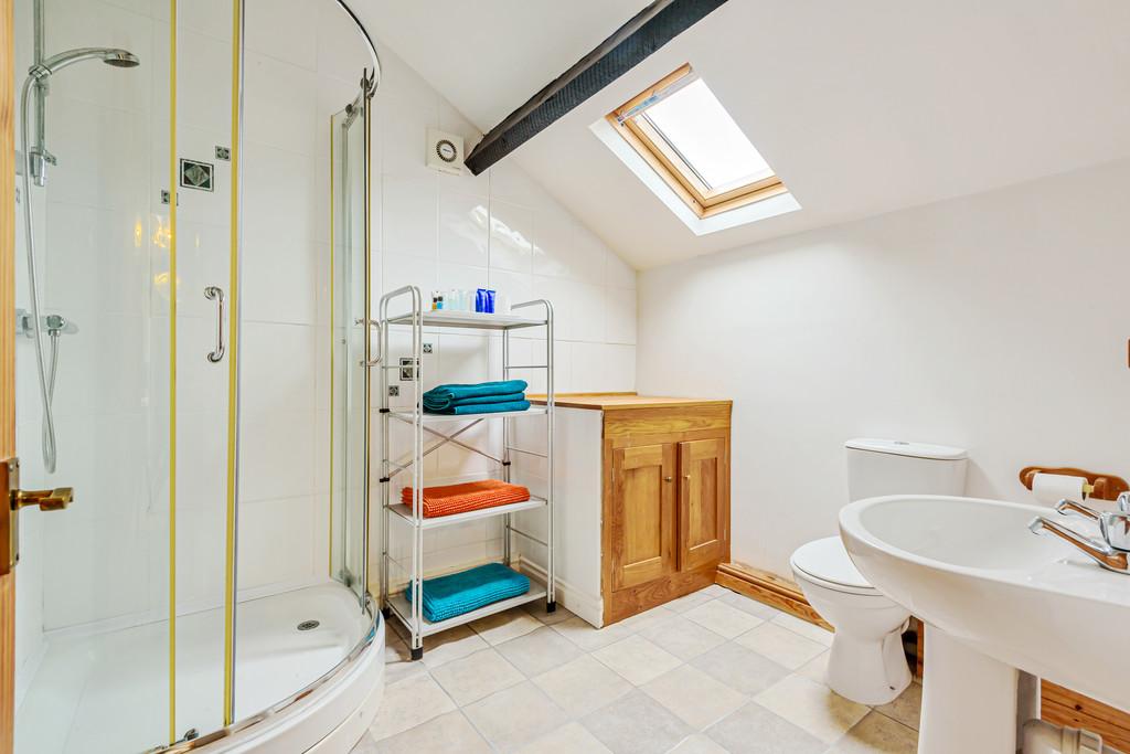 Annexe   Shower Room