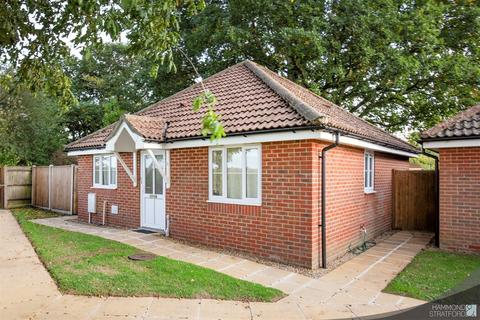 2 bedroom detached bungalow for sale - The Oaks, Mattishall