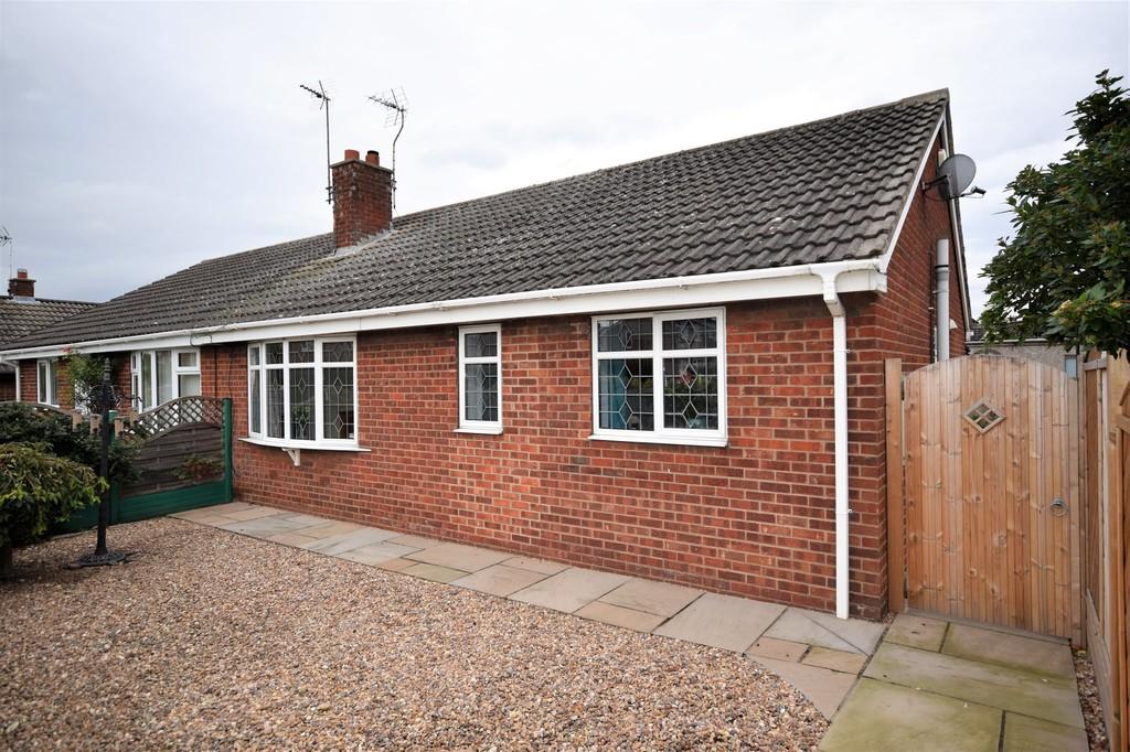 Bourn Mill Balk Road, Snaith 3 bed semidetached bungalow £220,000