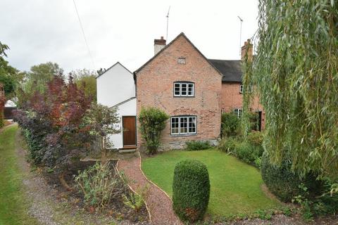 3 bedroom end of terrace house for sale, Main Street, Walton-on-Trent