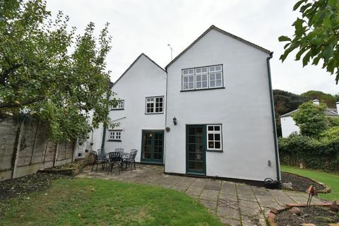 undefined, Main Street, Walton-on-Trent