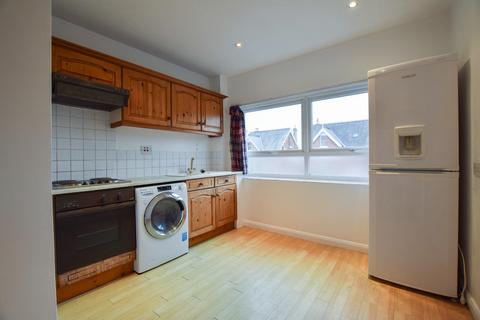 2 bedroom flat to rent, Tunstall Court, Ennerdale Road, Kew