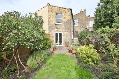 116 Northwold Road, London, E5 8RA
