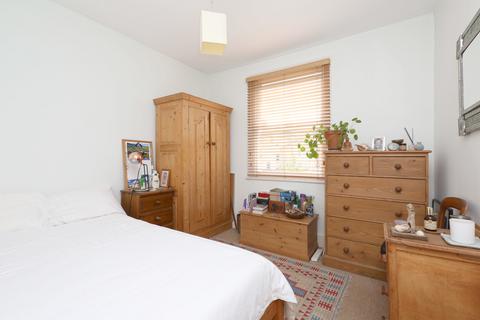 116 Northwold Road, London, E5 8RA