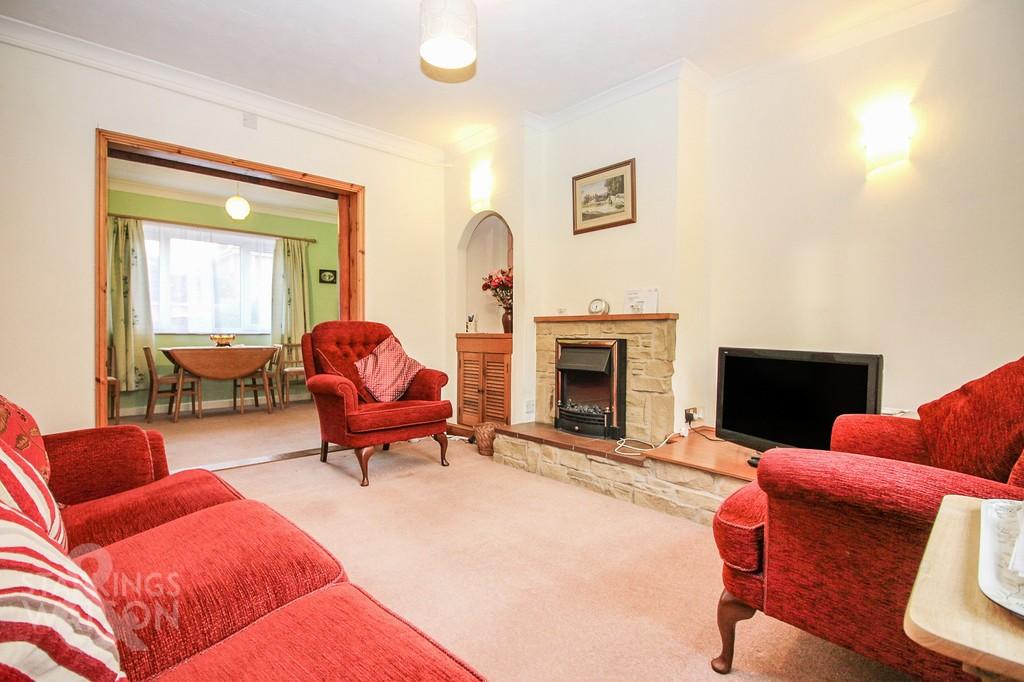 Joyce Road, Bungay 3 bed semidetached house £225,000
