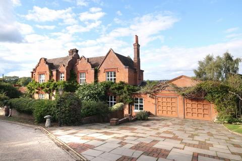 3 bedroom semi-detached house to rent, DORKING RH4