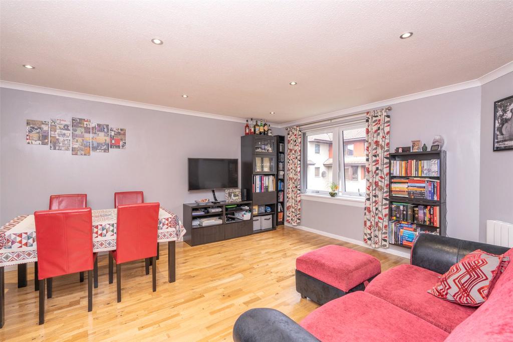 1/5 New Orchardfield, Edinburgh, EH6 2 bed flat £200,000