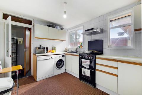 35 Third Avenue, Manor Park, London, E12 6DX